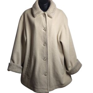 Vtg Forecaster Sport Women's Cream/Tan    Sherpa Fleece Button Coat  Size M